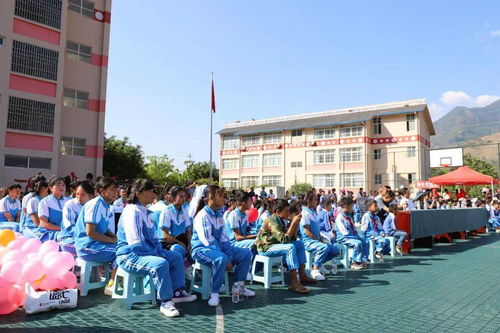 送溫暖，助成長——中共怒江州文化和旅游局黨支部赴特殊教育學(xué)校開展助殘日活動(dòng)